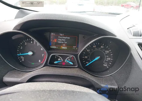 2017 Ford Escape Titanium z USA, uszkodzony, nr VIN 1FMCU0J99HUA84382